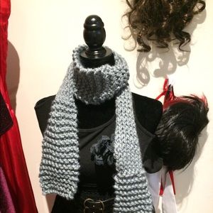 Gorgeous handmade grey scarf!!